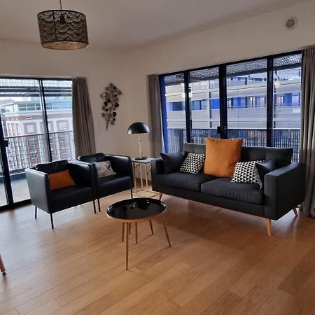 Bel Appartement Contemporain Avec Terrasse Climatisation Et Parking Payant En Option Strasbourg Eksteriør billede