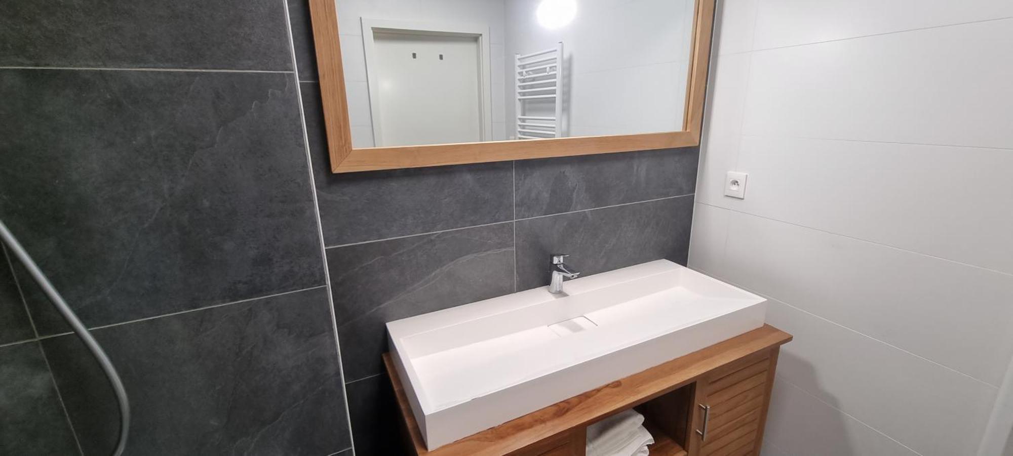 Bel Appartement Contemporain Avec Terrasse Climatisation Et Parking Payant En Option Strasbourg Eksteriør billede