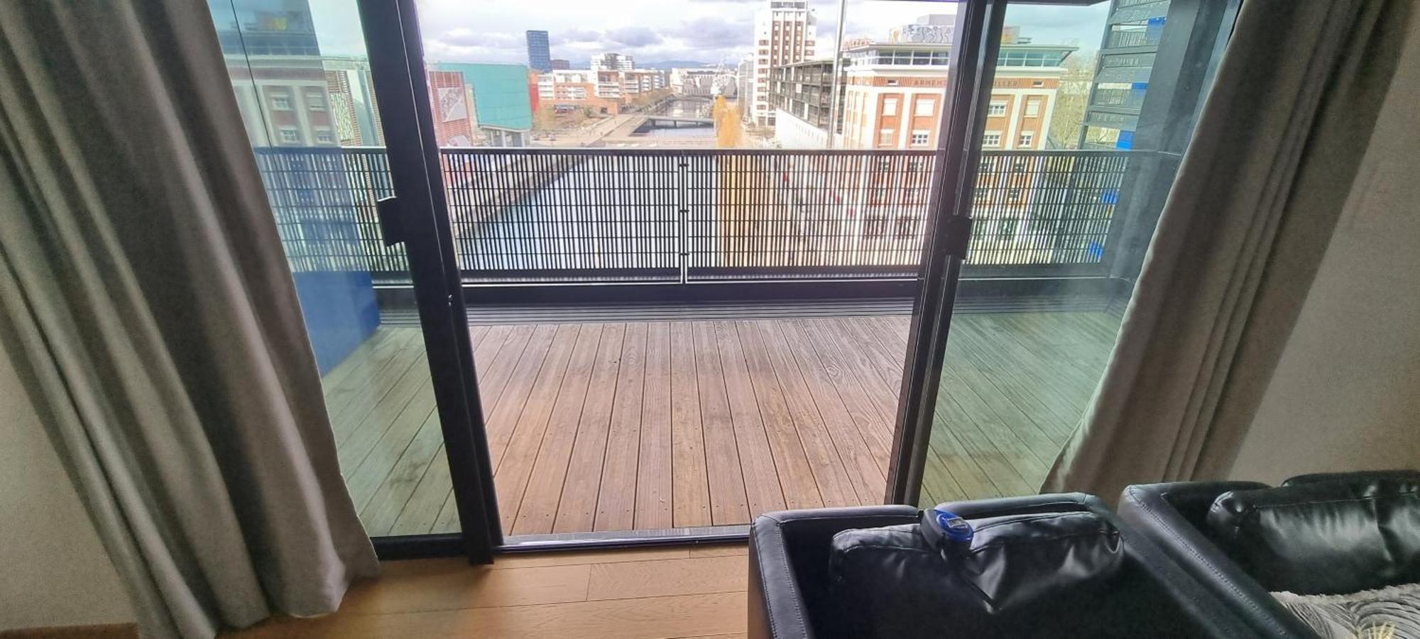 Bel Appartement Contemporain Avec Terrasse Climatisation Et Parking Payant En Option Strasbourg Eksteriør billede