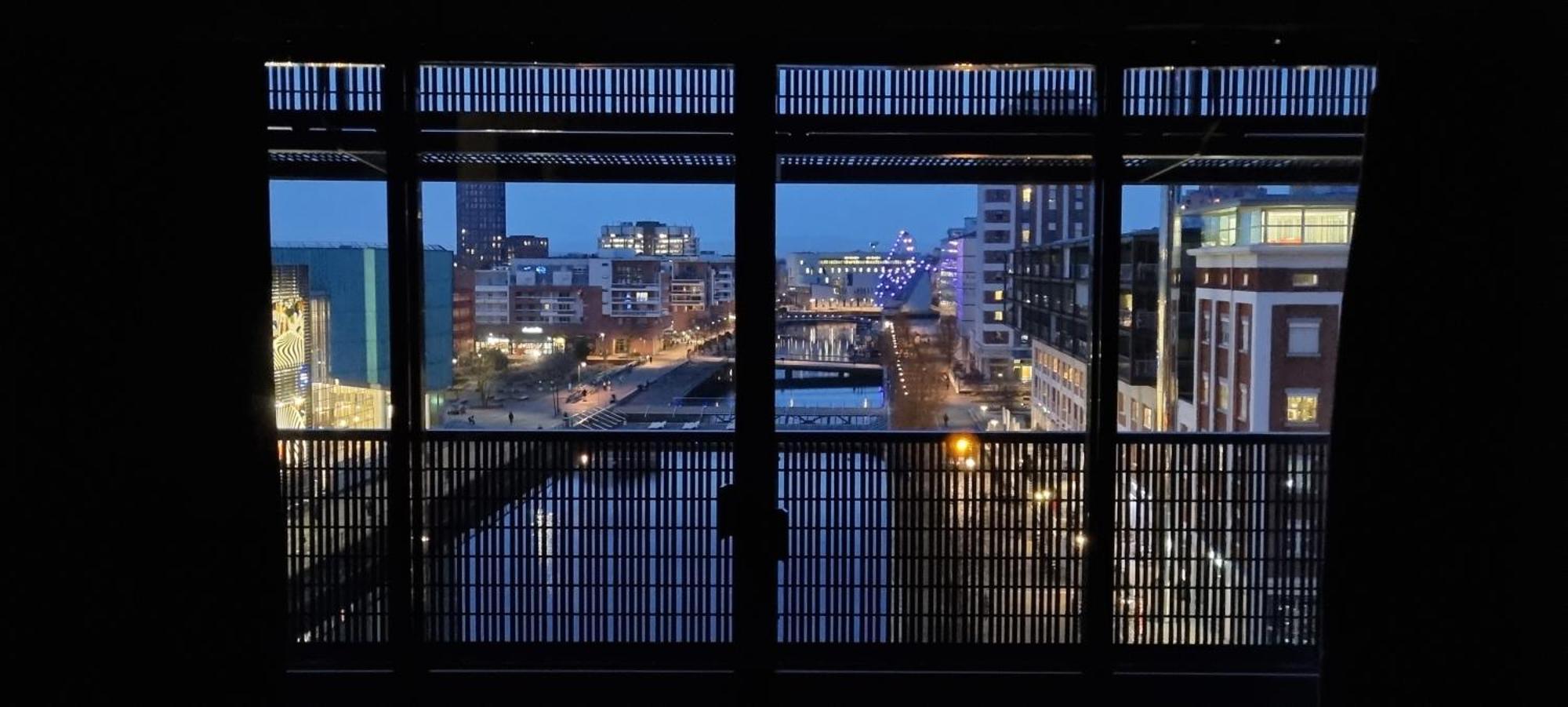 Bel Appartement Contemporain Avec Terrasse Climatisation Et Parking Payant En Option Strasbourg Eksteriør billede