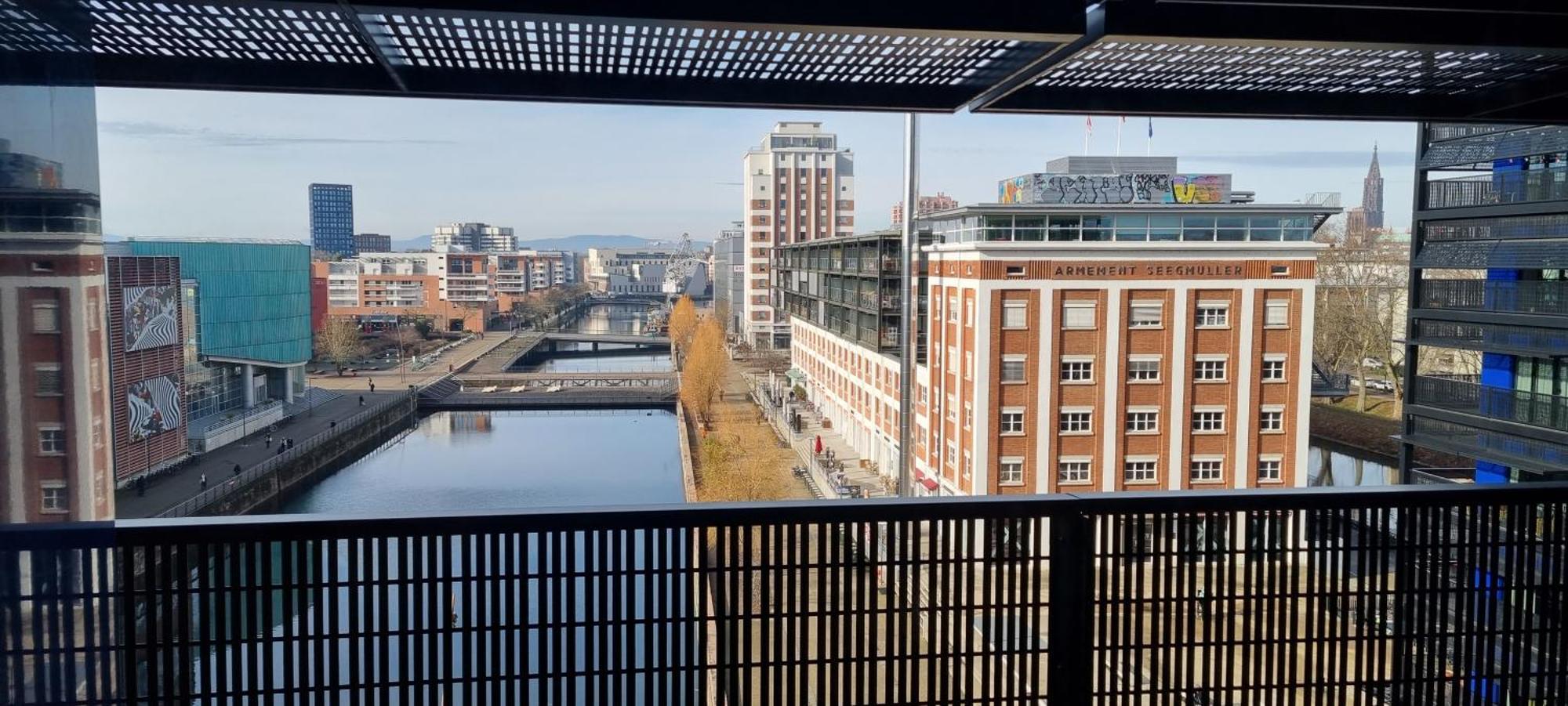 Bel Appartement Contemporain Avec Terrasse Climatisation Et Parking Payant En Option Strasbourg Eksteriør billede